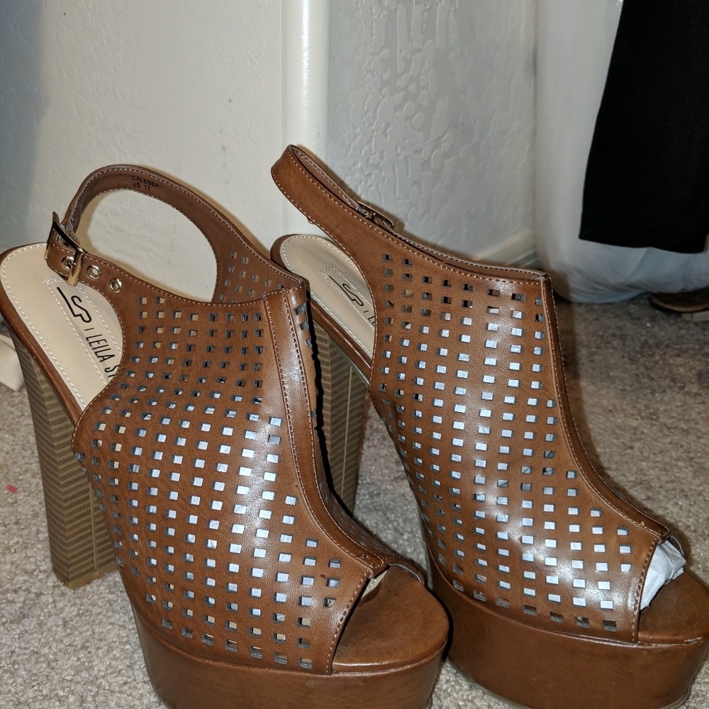 Leila Stone Heels